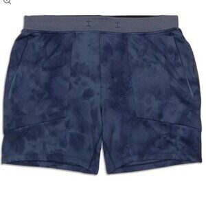 Lululemon Textured Tech Shorts 6" Medium